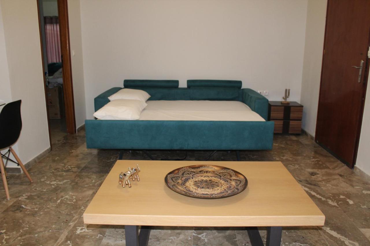Chania Nice Apartment Chrissi Akti Chania Exterior foto